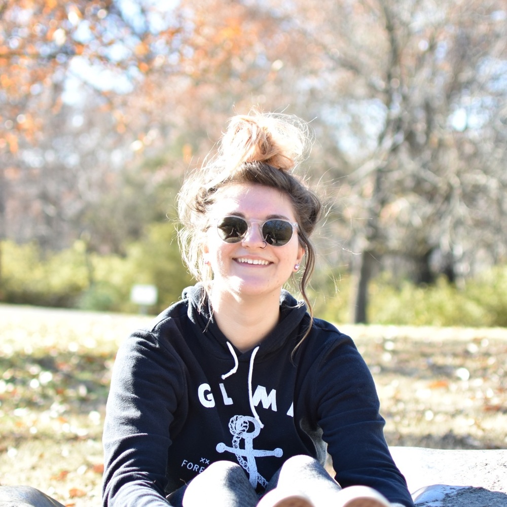 Meet your Posher, Danielle